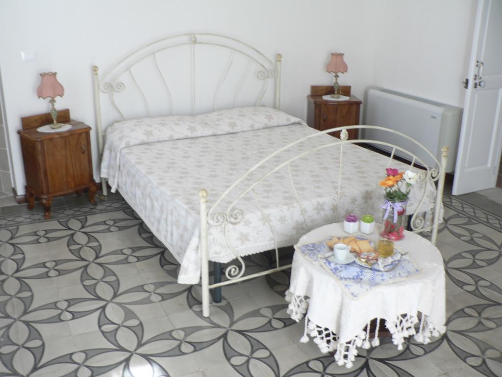 Sottacastieddu Hotel Avetrana Ruang foto